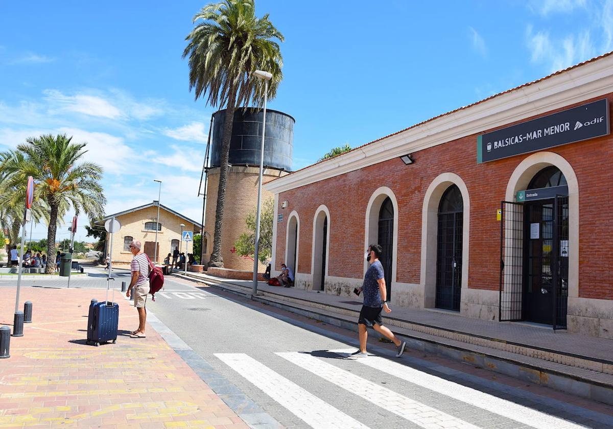 El Pleno de San Javier insta a la Comunidad a pedir que el AVE tenga parada en la estación Balsicas-Mar Menor