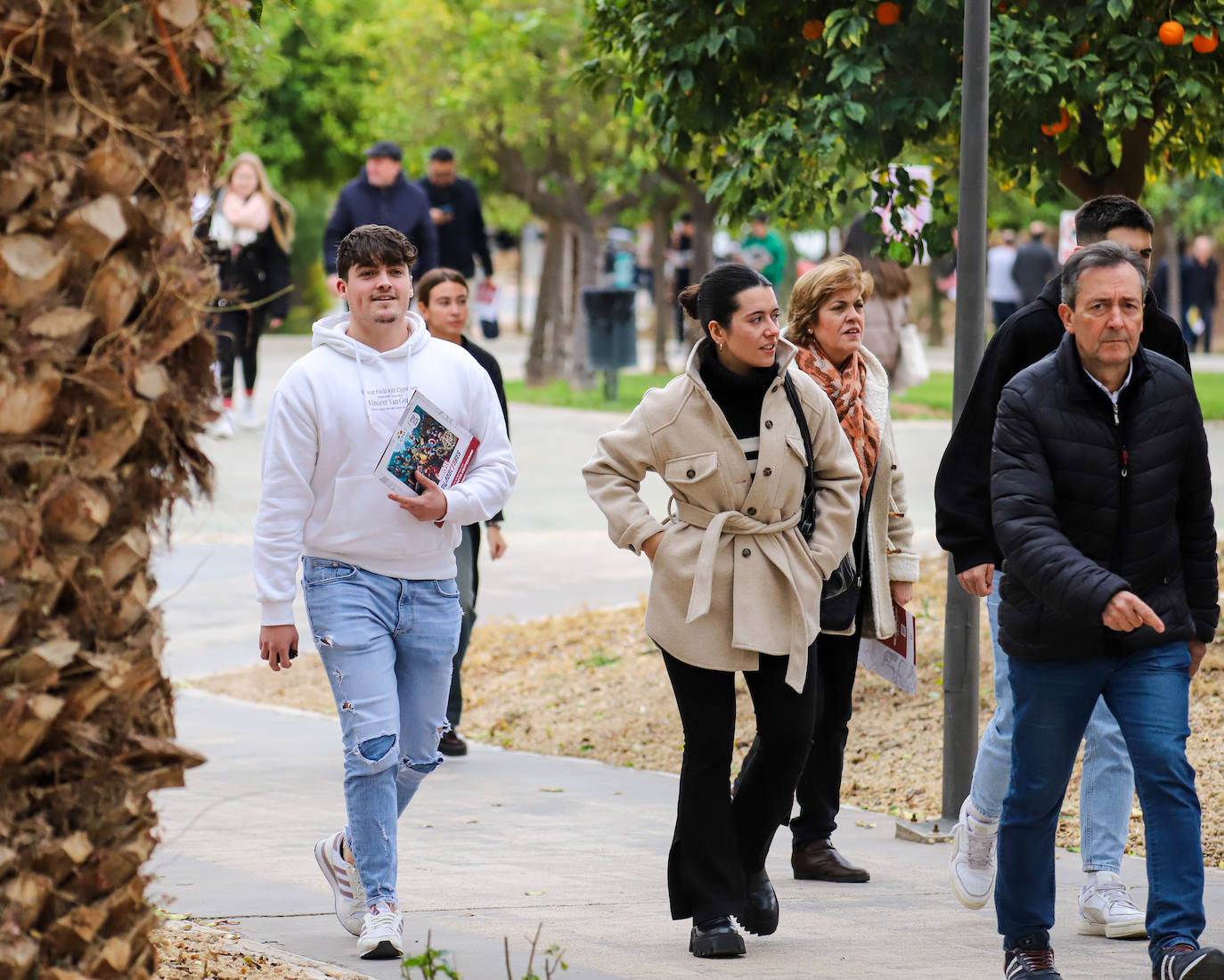 Prueba de acceso a una plaza de formación sanitaria especializada en Murcia, en imágenes