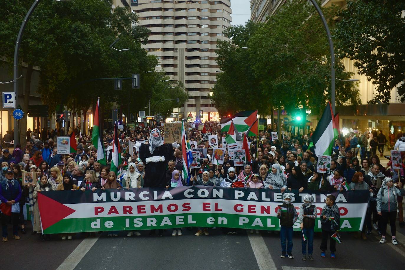En imágenes: manifestación por Palestina en Murcia