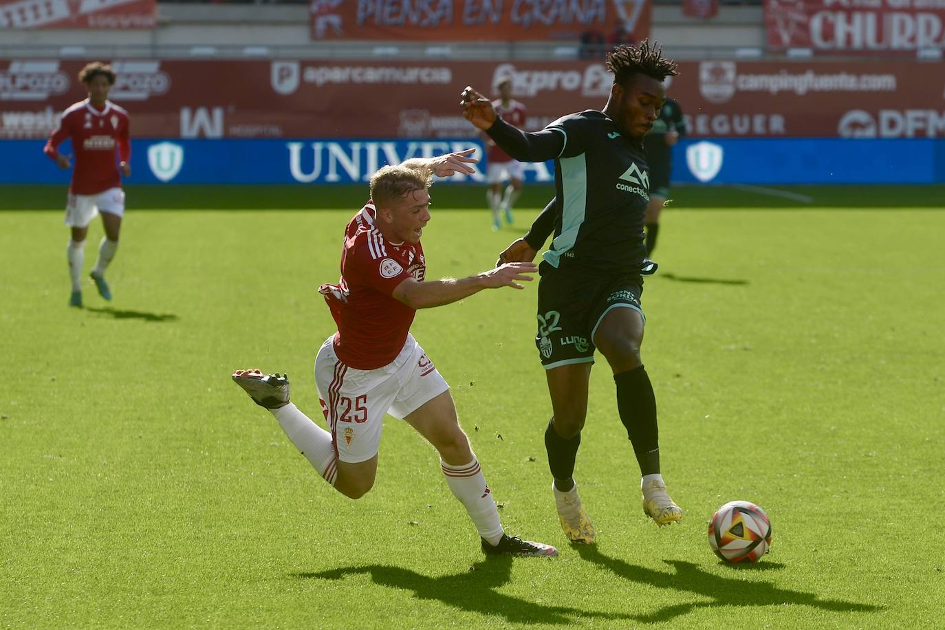 El Real Murcia gana en casa al Atlético Baleares