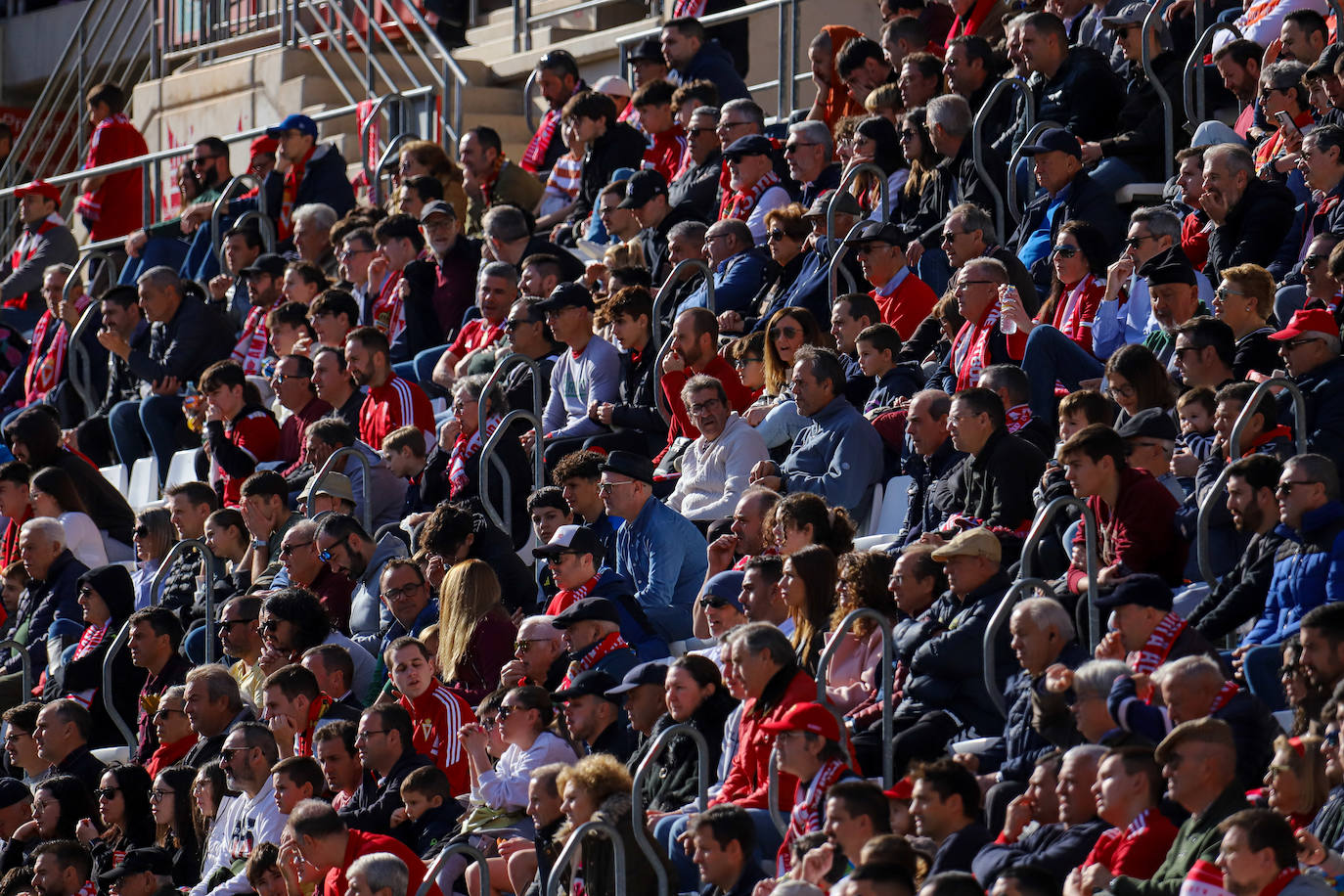 El Real Murcia gana en casa al Atlético Baleares