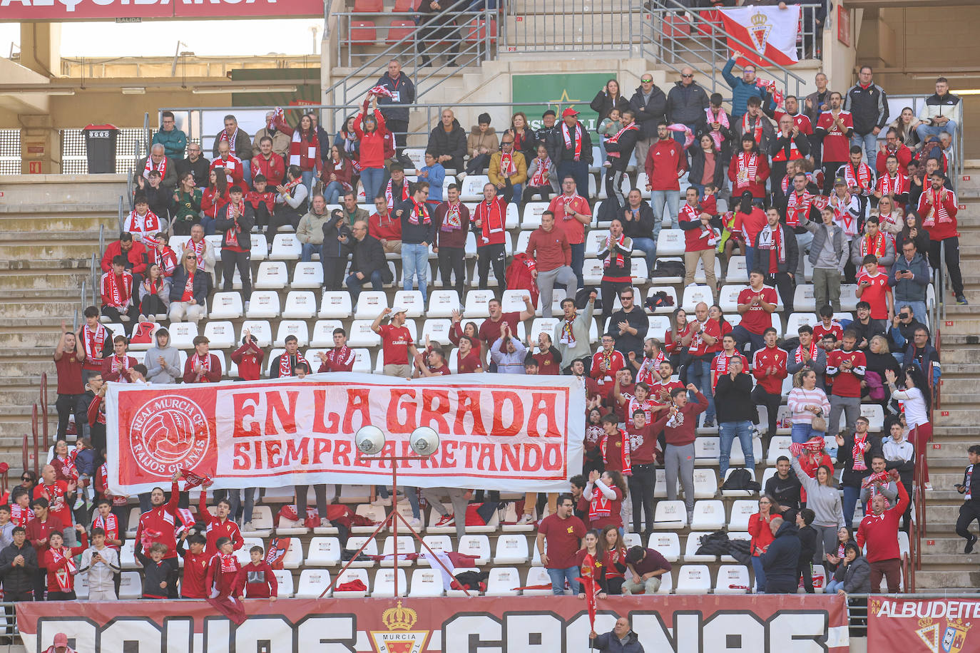 El Real Murcia gana en casa al Atlético Baleares