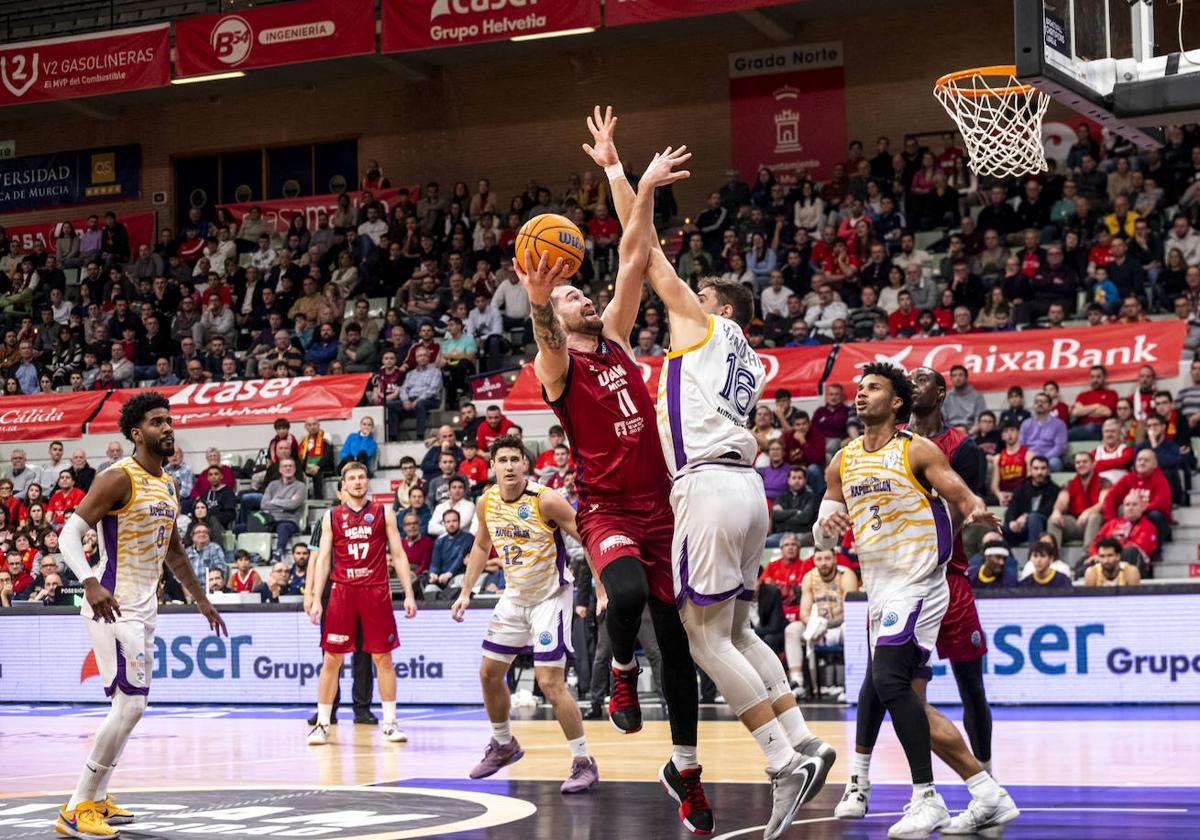 Un lance del partido de este martes en el Palacio de los Deportes.