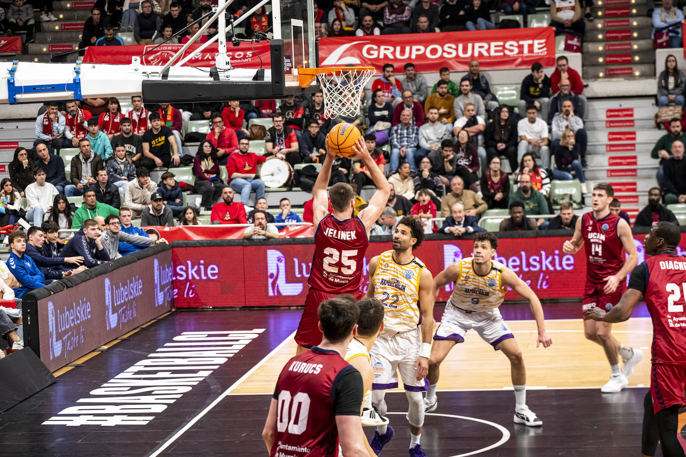 Las imágenes del UCAM-Hapoel (78-61)