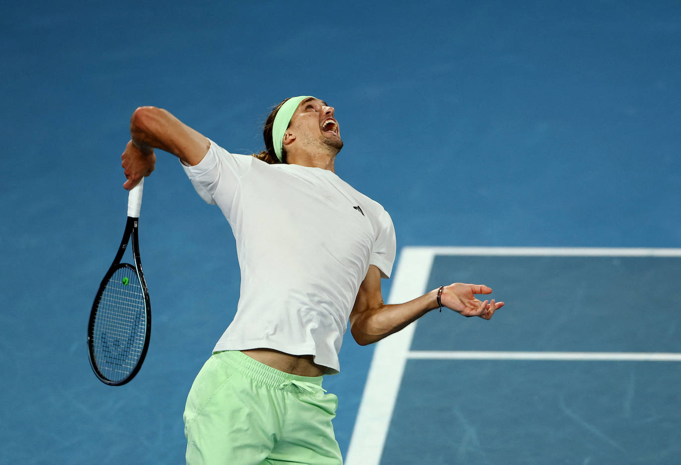 La derrota de Alcaraz ante Zverev en el Open de Australia, en imágenes