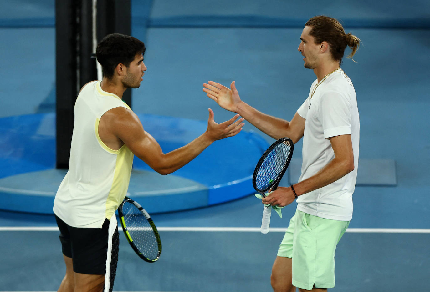 La derrota de Alcaraz ante Zverev en el Open de Australia, en imágenes