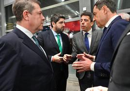 Emiliano García-Page, Fernando López Miras, Carlos Mazón y Juanma Moreno, en el encuentro que han tenido esta mañana en Fitur.