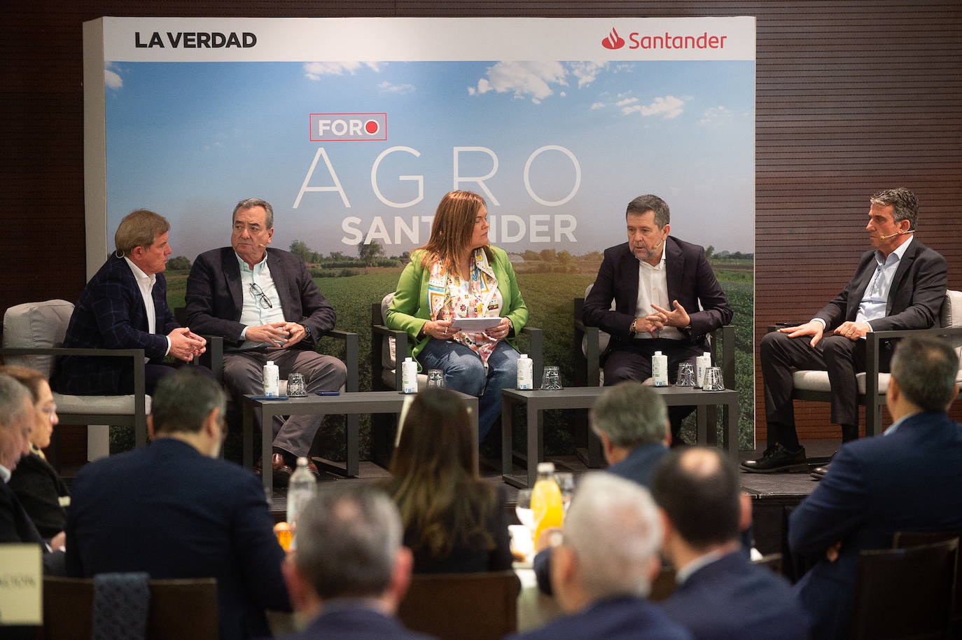 Las imágenes del Foro Agro organizado por Santander y LA VERDAD