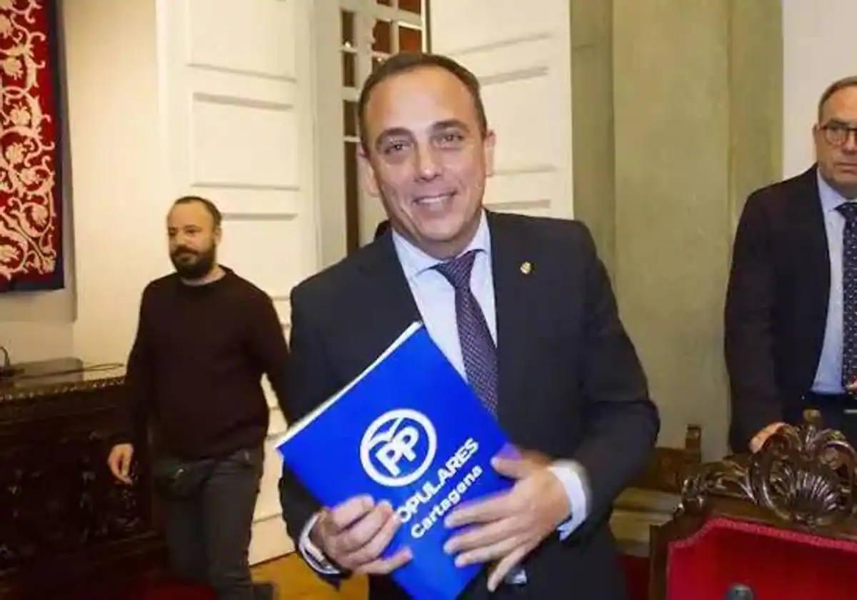 Francisco Espejo presenta a sus 20 avales para liderar el PP de Cartagena