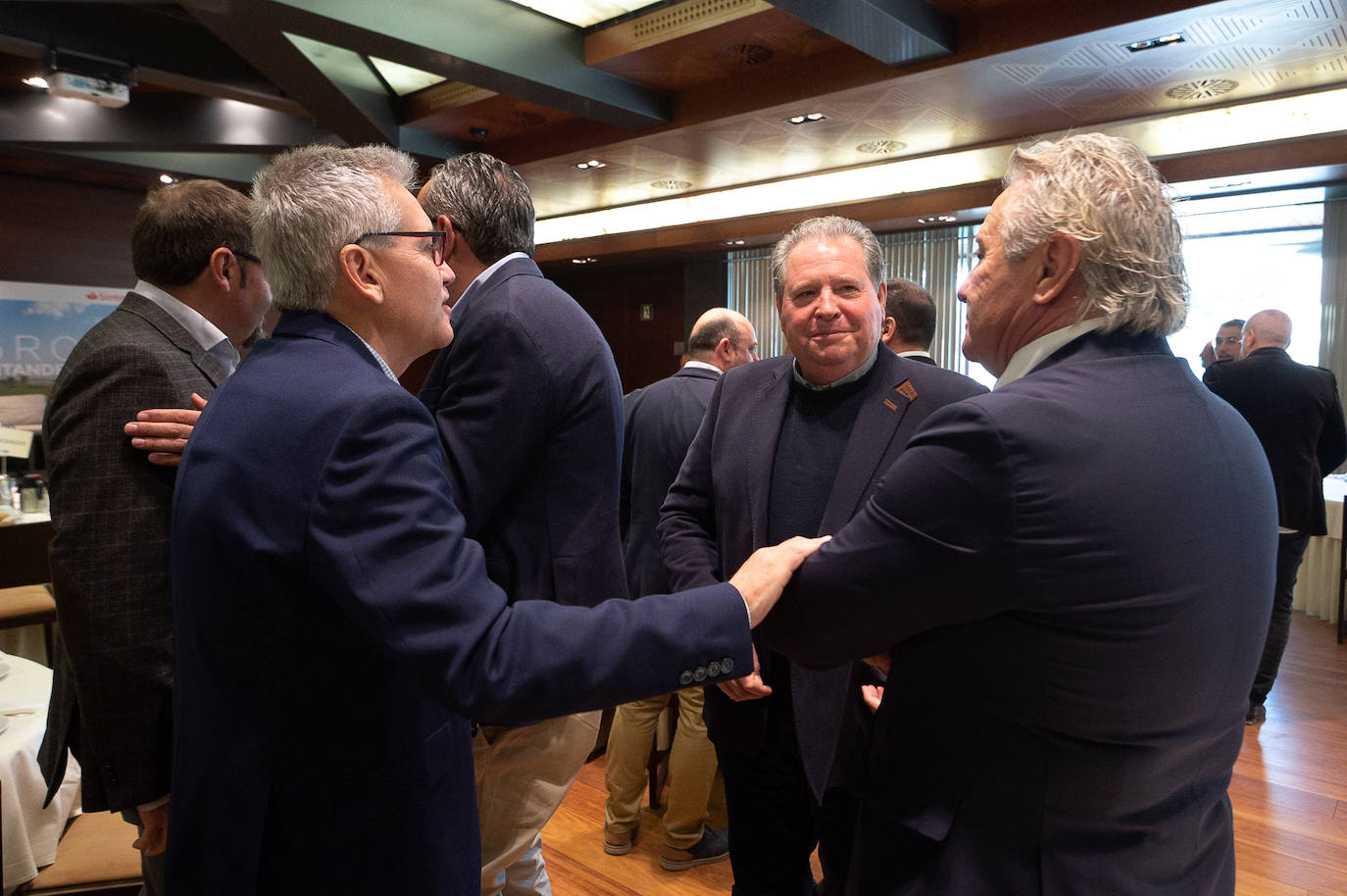 Las imágenes del Foro Agro organizado por Santander y LA VERDAD
