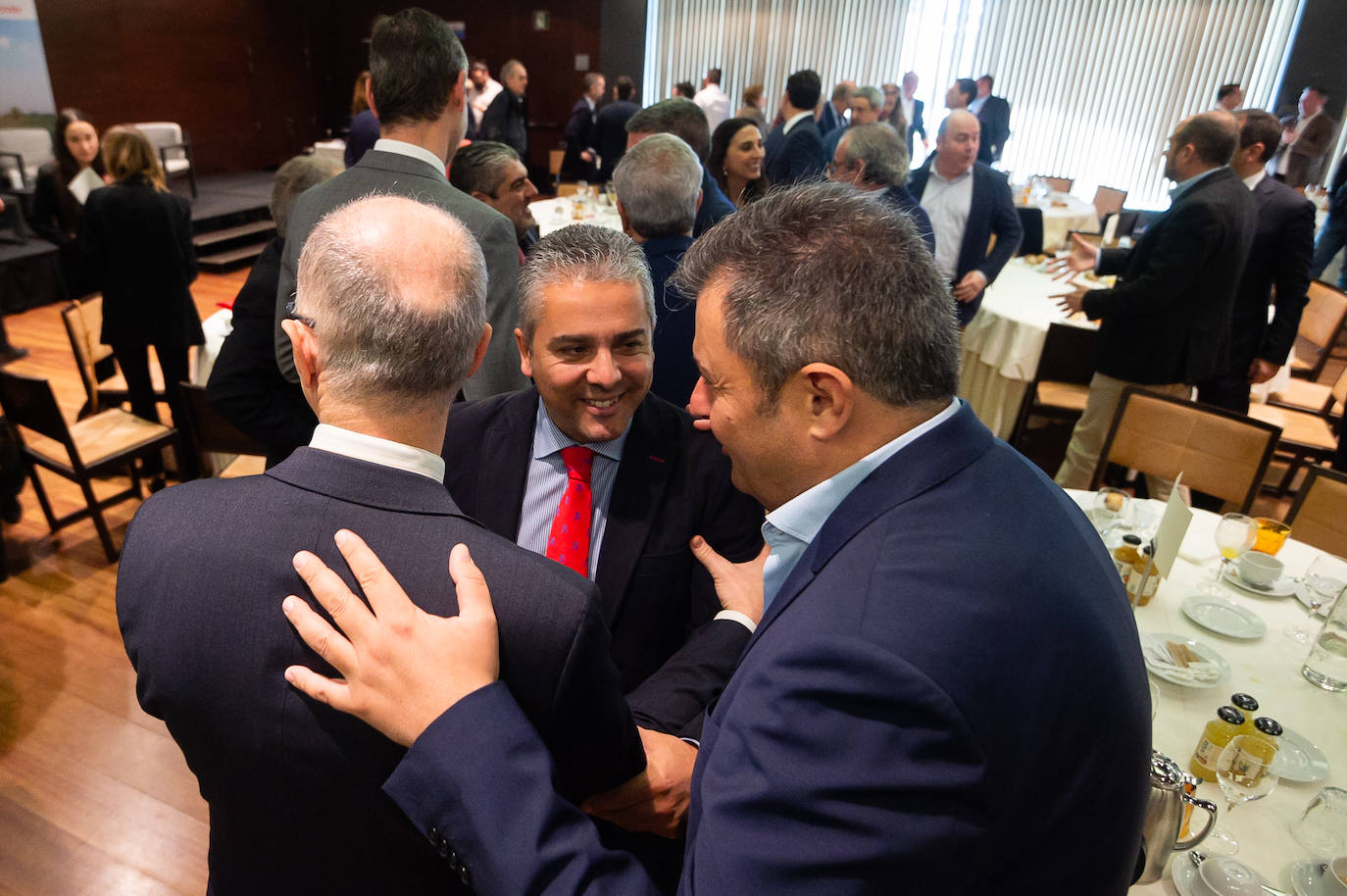 Las imágenes del Foro Agro organizado por Santander y LA VERDAD