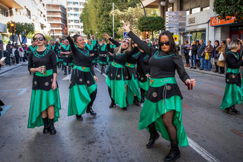 Las imágenes del desfile del Medio Año Festero en Orihuela