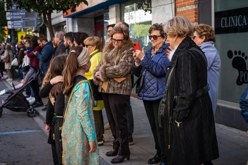 Las imágenes del desfile del Medio Año Festero en Orihuela