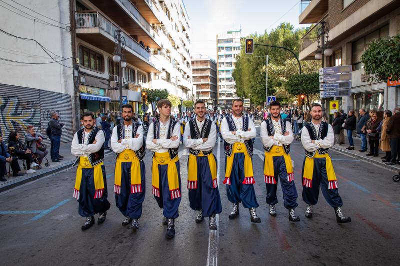 Las imágenes del desfile del Medio Año Festero en Orihuela