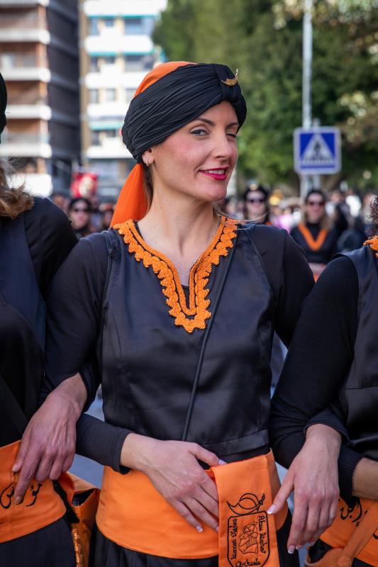 Las imágenes del desfile del Medio Año Festero en Orihuela