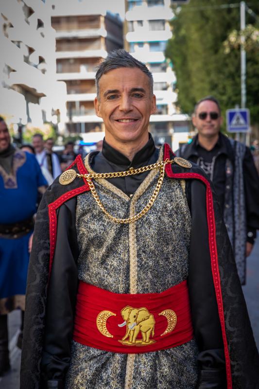 Las imágenes del desfile del Medio Año Festero en Orihuela