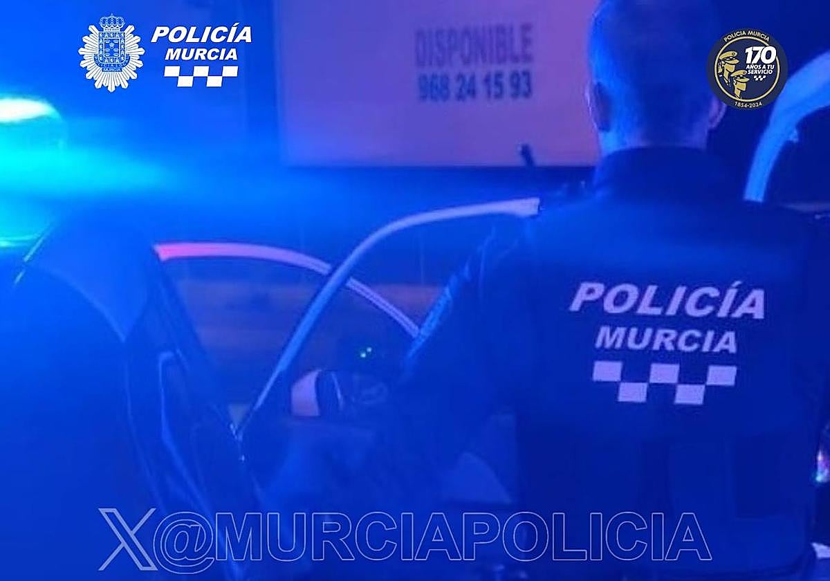 Un agente de la Policía Local de Murcia