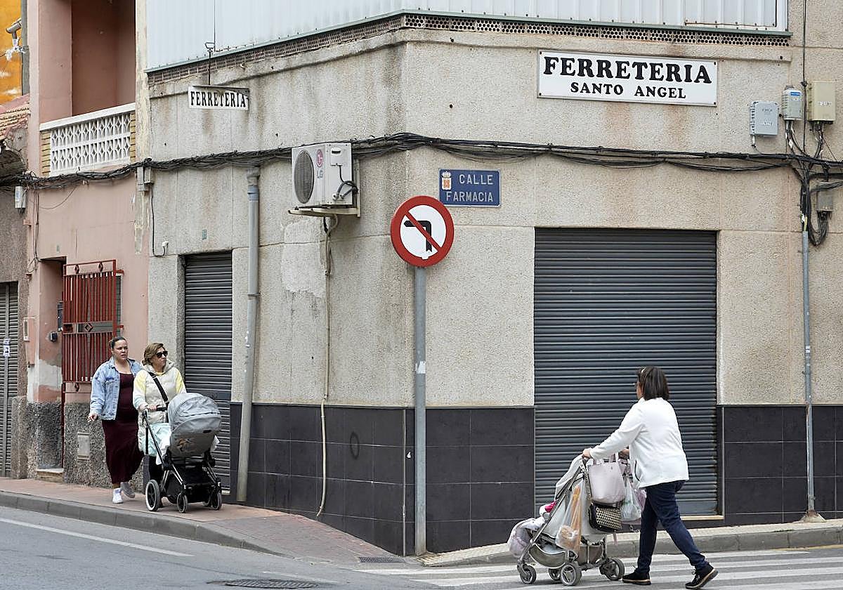 La ferretería Santo Ángel baja la persiana definitivamente.