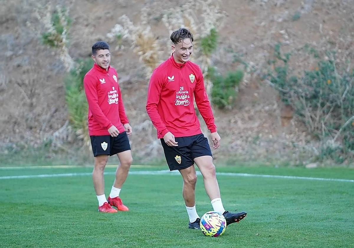 Šviderský, en un entrenamiento con el Almería.