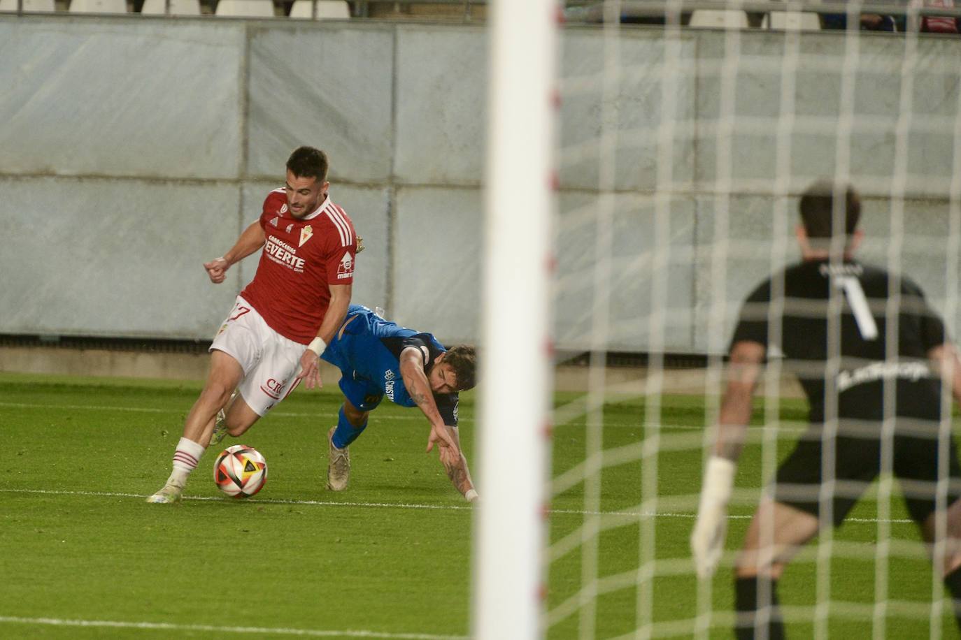 La victoria del Real Murcia frente al San Fernando, en imágenes