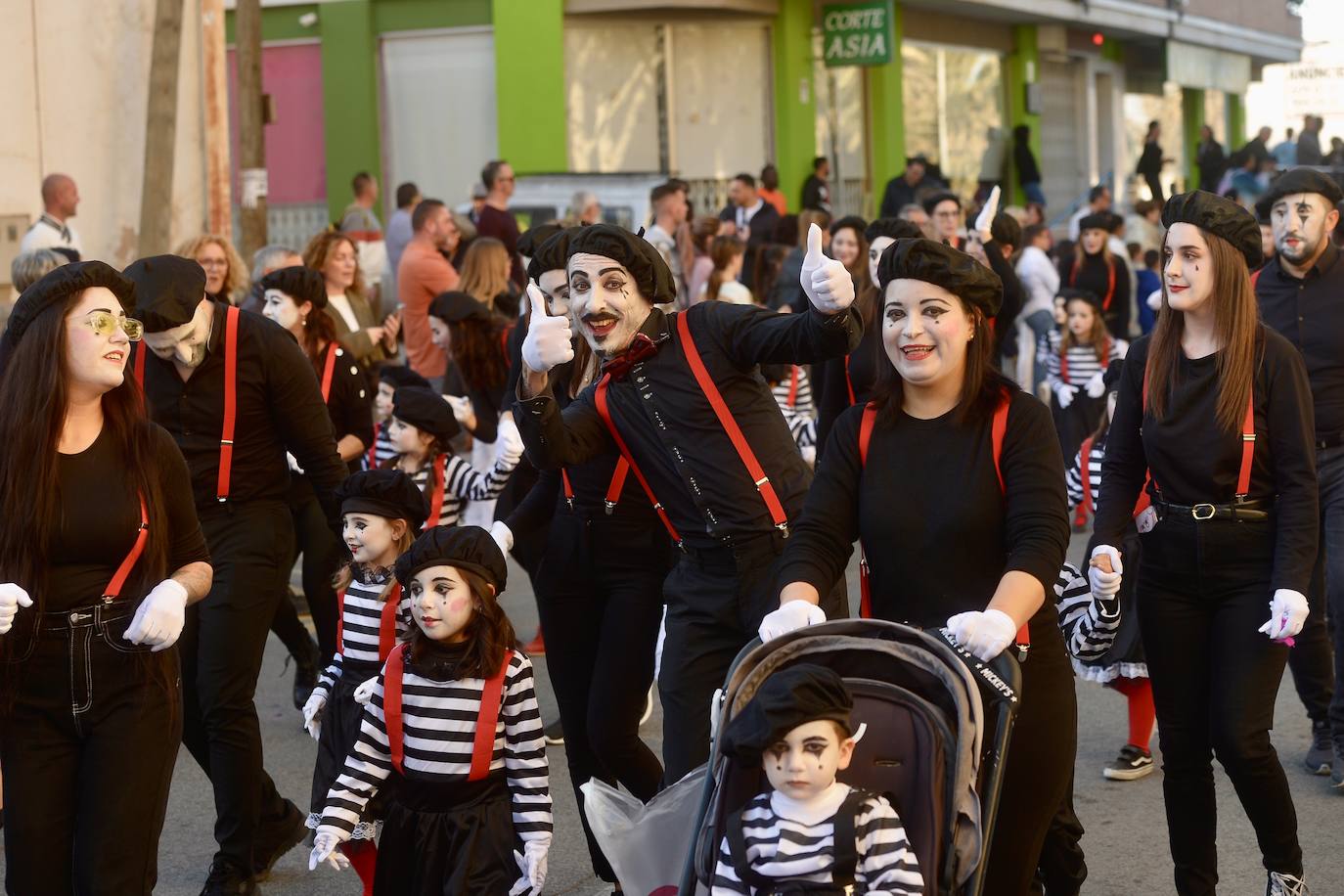 El desfile infantil del Carnaval de Beniaján, en imágenes