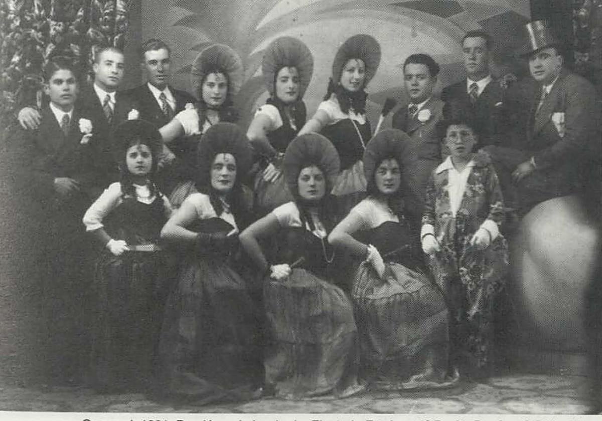 Comparsa Cabareteras, en los carnavales de La Palma. Año 1931.