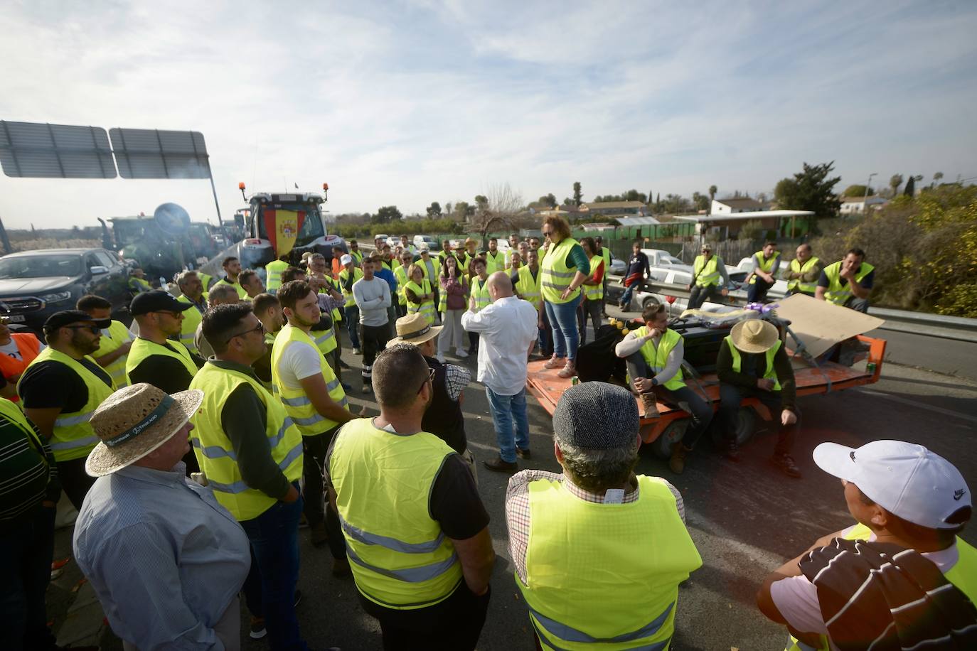 Segunda jornada de protesta de tractores en Murcia, en imágenes