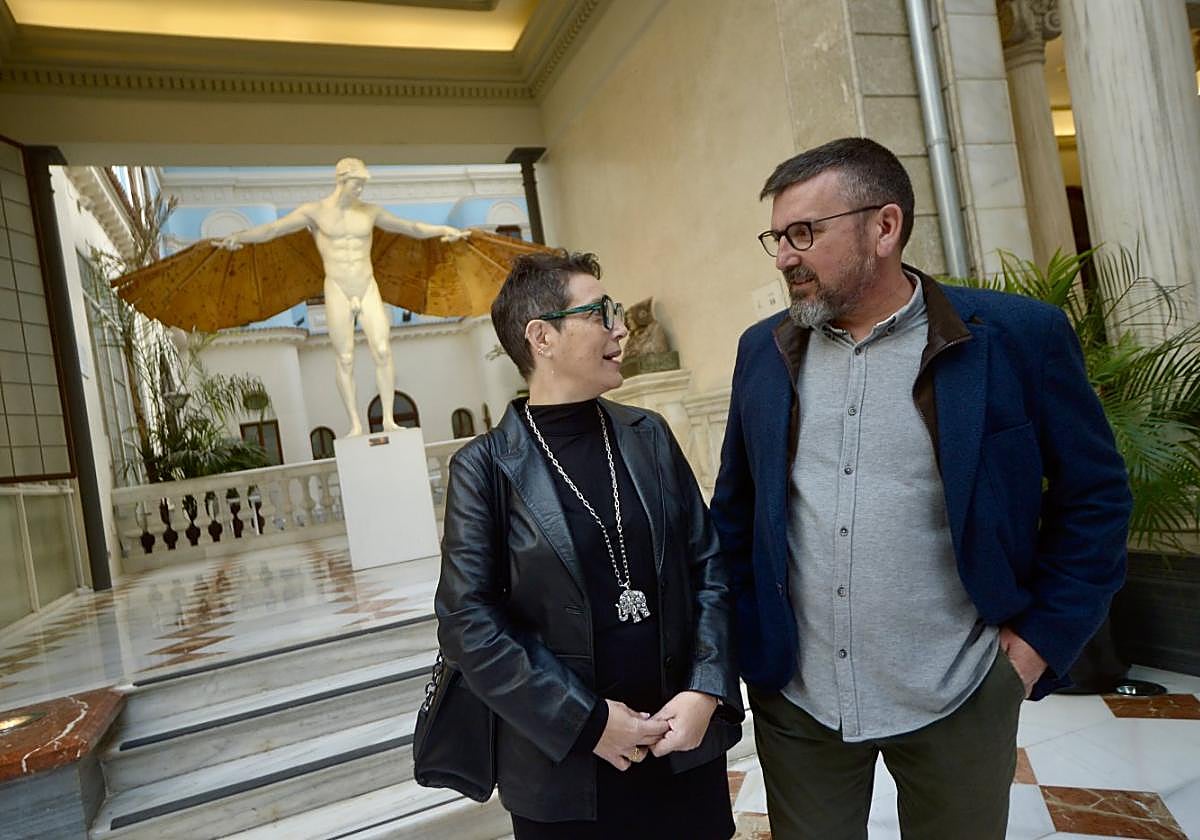 María Dolores Guillamón y David Belmonte, ayer en el Casino de Murcia, tras la celebración de la jornada de Plena Inclusión.
