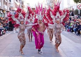 Muestra de la elegancia y el brillo que desprenden los desfiles del Carnaval de Águilas.