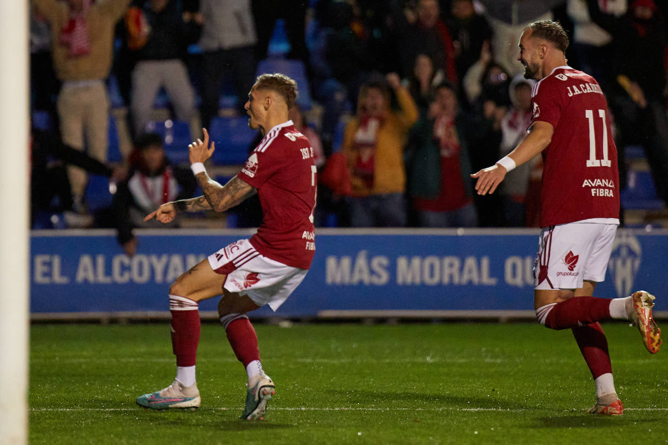 La victoria del Real Murcia frente al Alcoyano, en imágenes