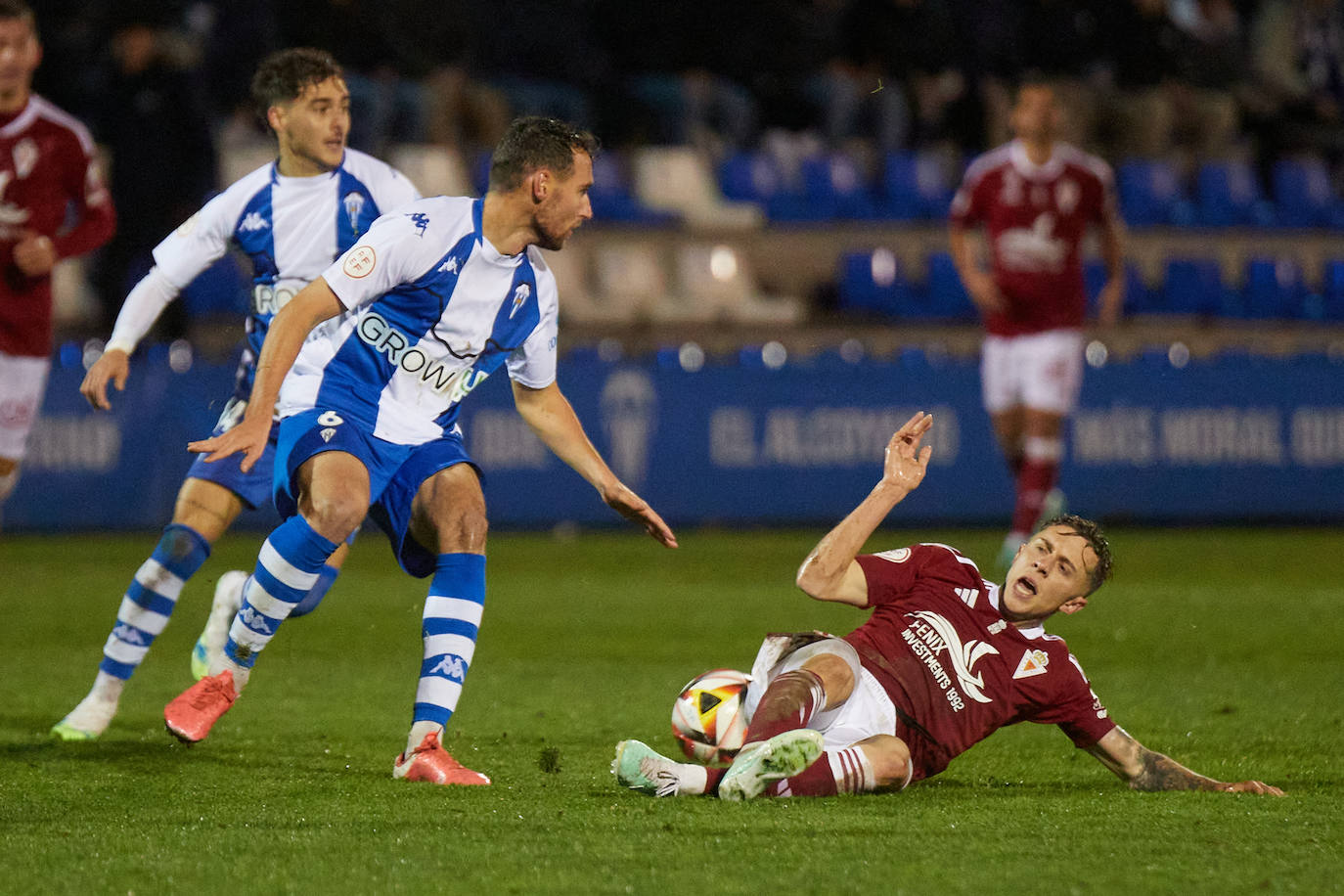 La victoria del Real Murcia frente al Alcoyano, en imágenes