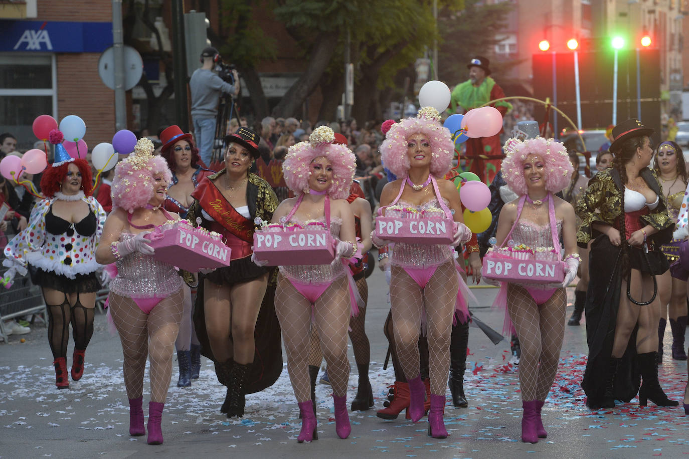 Gran desfile de Martes de Carnaval en Cabezo de Torres, en imágenes