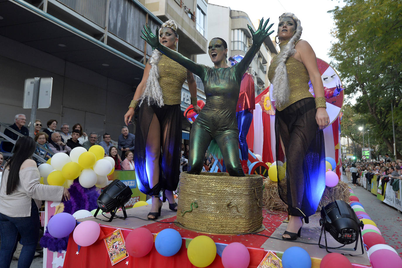 Gran desfile de Martes de Carnaval en Cabezo de Torres, en imágenes