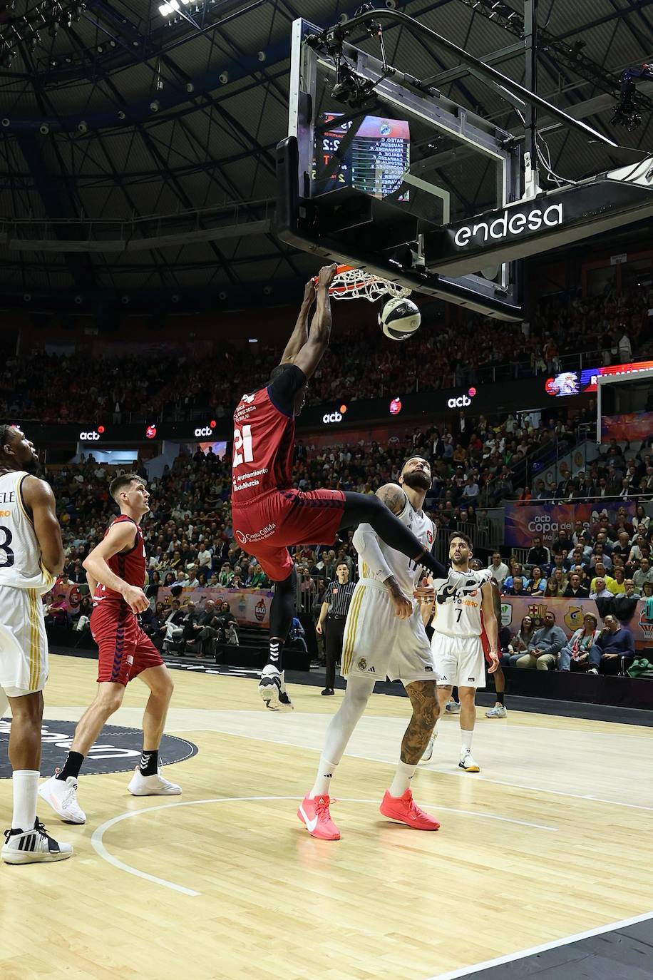 El partido Real Madrid - UCAM, en imágenes