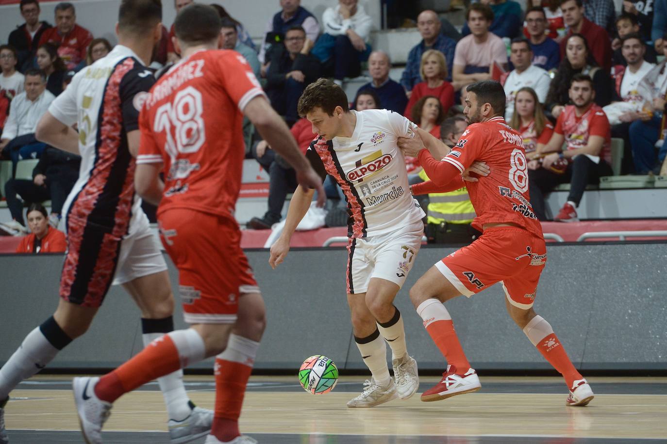 Las imágenes del derbi ElPozo-Jimbee (2-3)