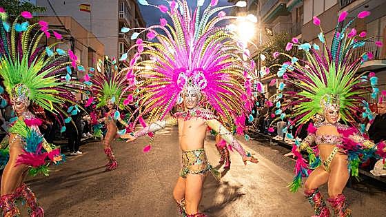 El último desfile del Carnaval de Águilas, en imágenes