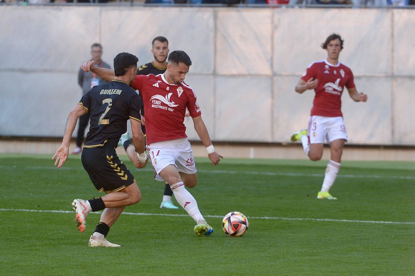 La derrota del Real Murcia frente al Intercity, en imágenes