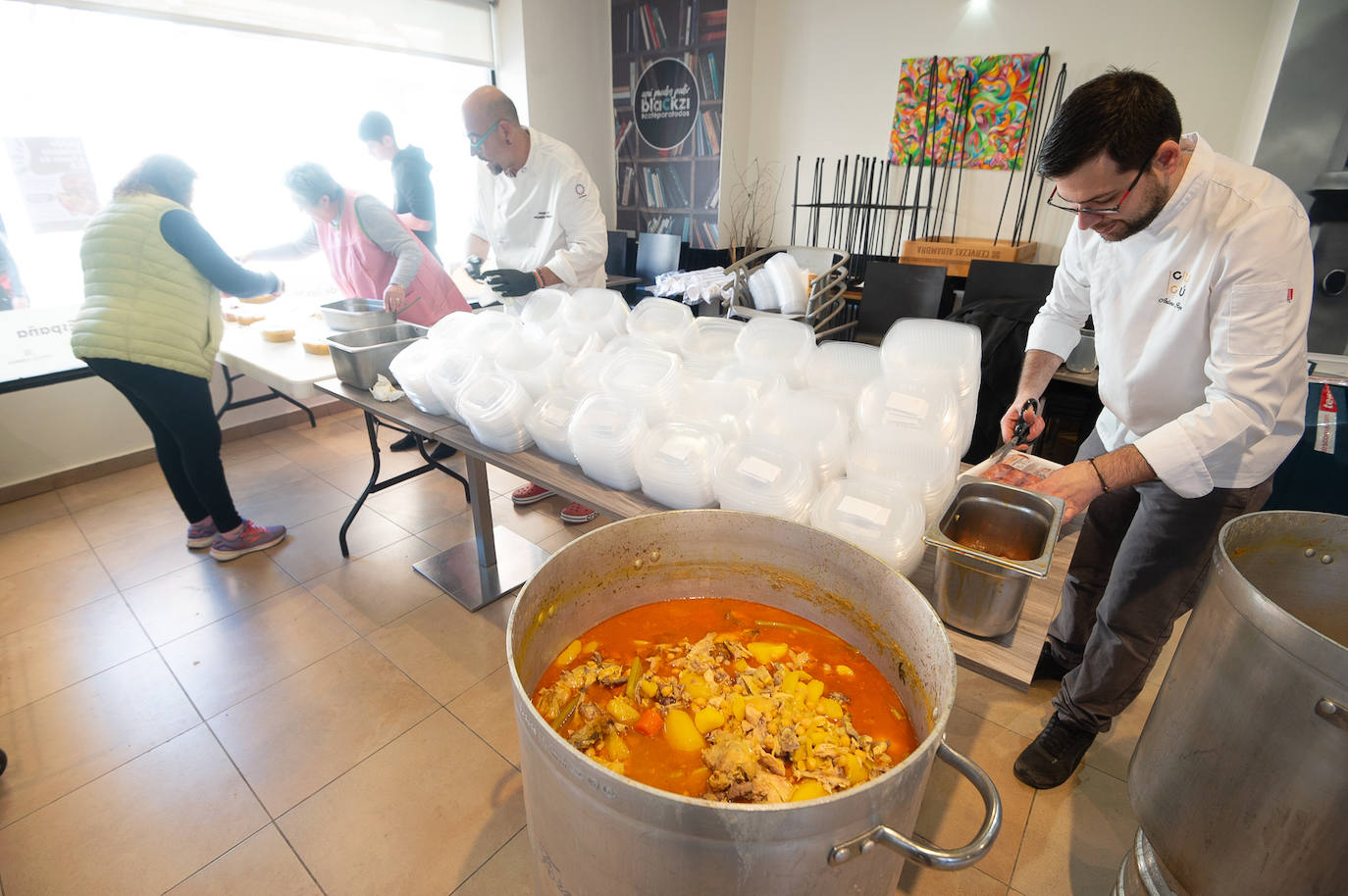 Solidaridad con sabor en barrio murciano de Santa Eulalia