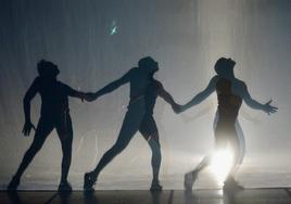 Enric Blasi, Emiliano Pardo y Carles Pijuan sobre el escenario del Teatro Circo de Murcia.