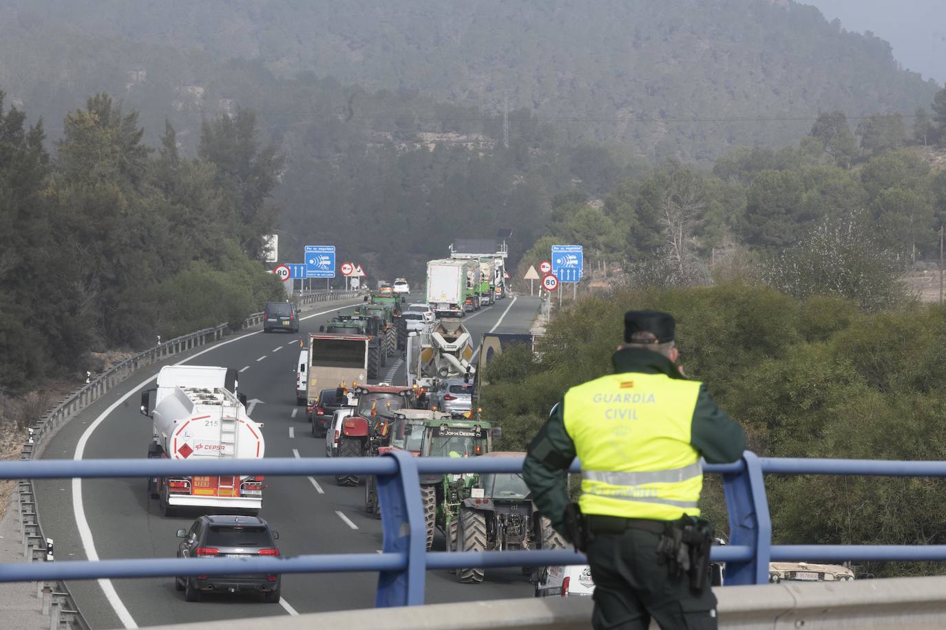 Las protestas de los agricultores llegan a Murcia el 21-F, en imágenes