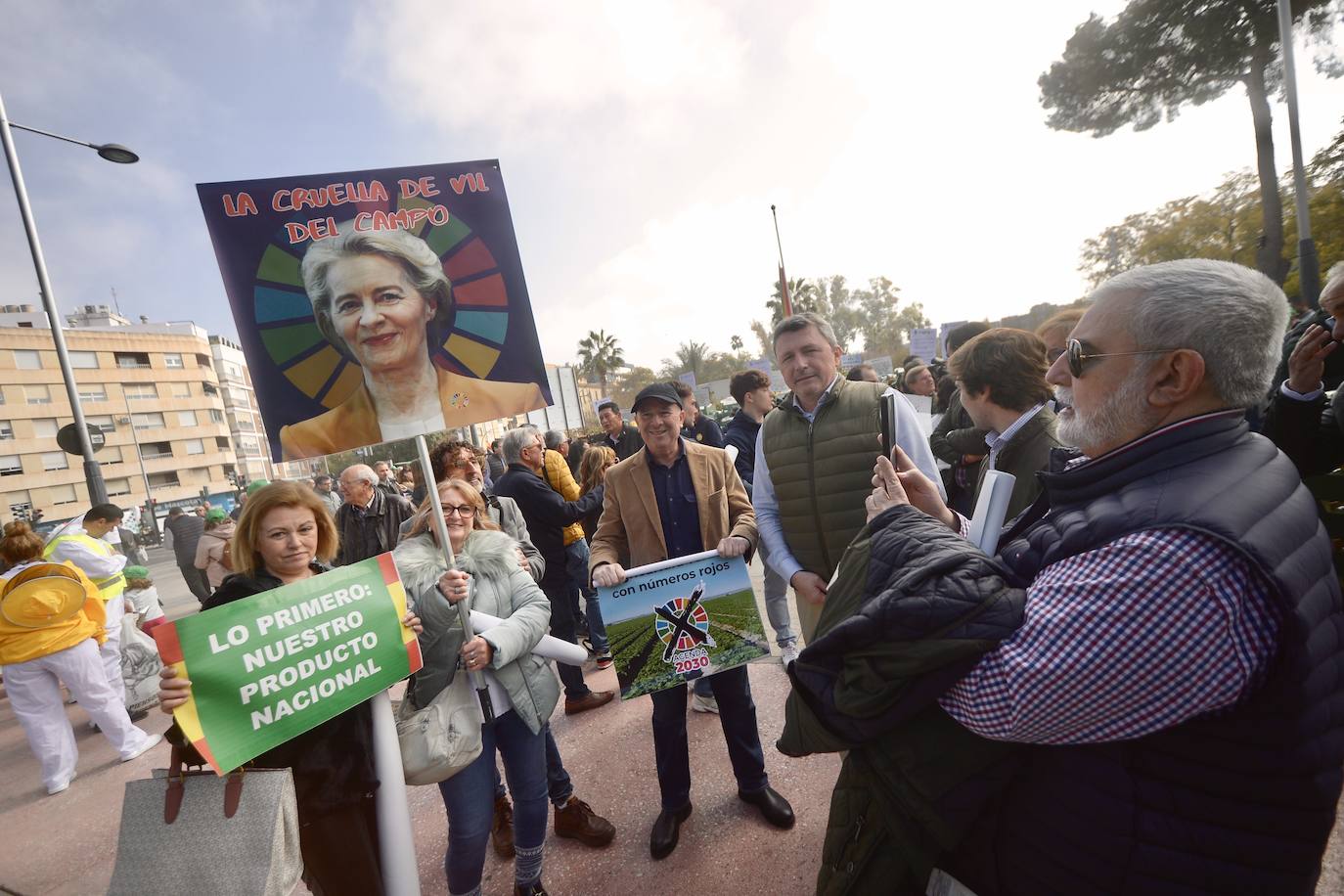 Las protestas de los agricultores llegan a Murcia el 21-F, en imágenes