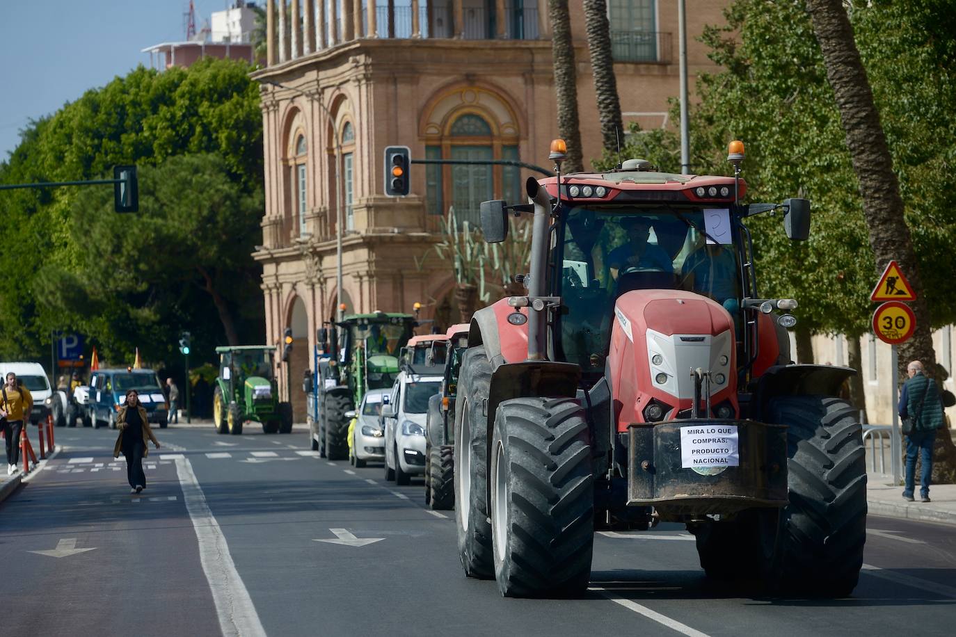 Las protestas de los agricultores llegan a Murcia el 21-F, en imágenes