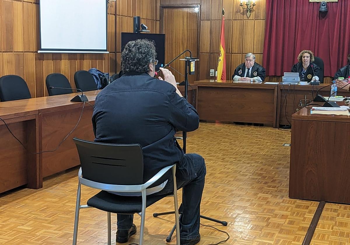 El acusado, durante el juicio.