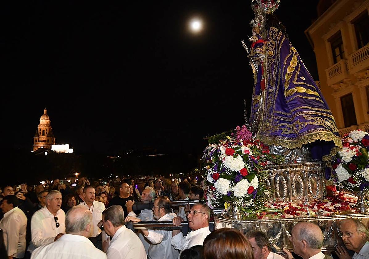 El regreso de la Virgen de la Fuensanta a la Catedral de Murcia, en imágenes
