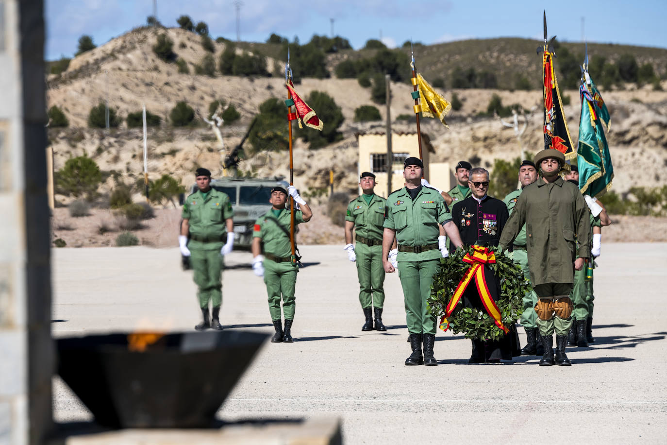 El acto para conmemorar los 70 años de la creación de las fuerzas paracaidistas, en imágenes