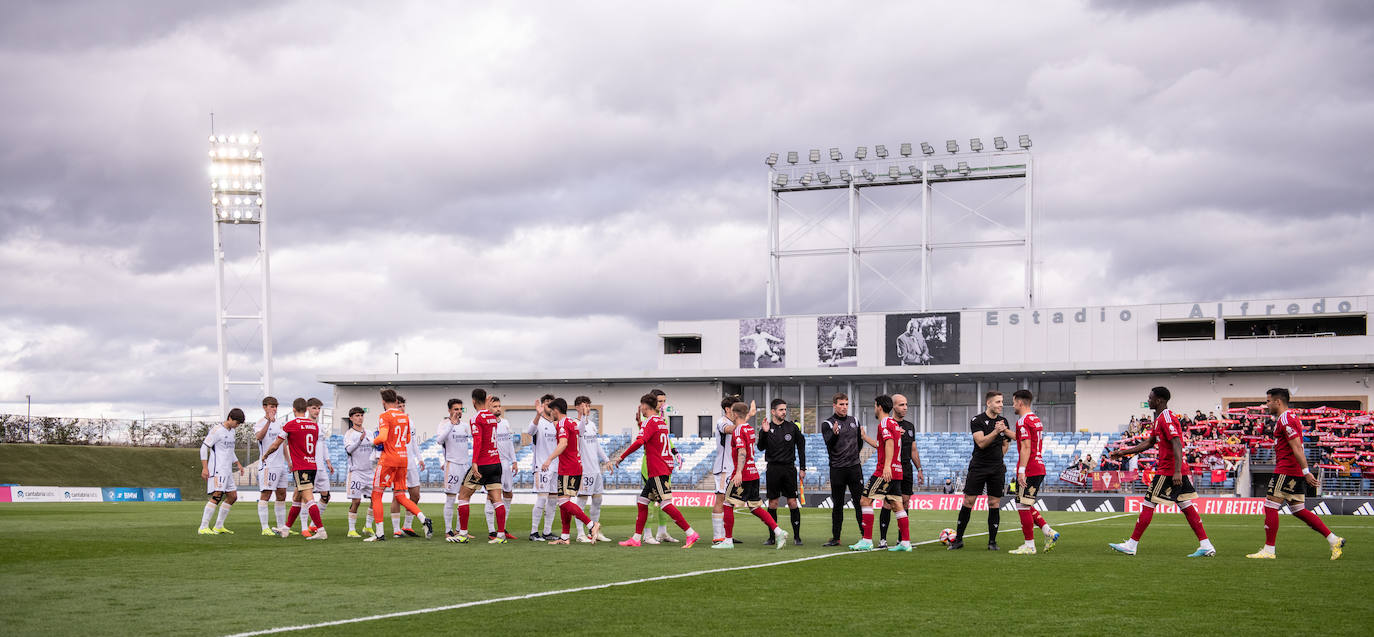 El partido del Real Murcia contra el Real Madrid Castilla, en imágenes