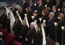 Comienzo del acto litúrgico del Resurrexit, ayer, en la iglesia de Santa María de Gracia.