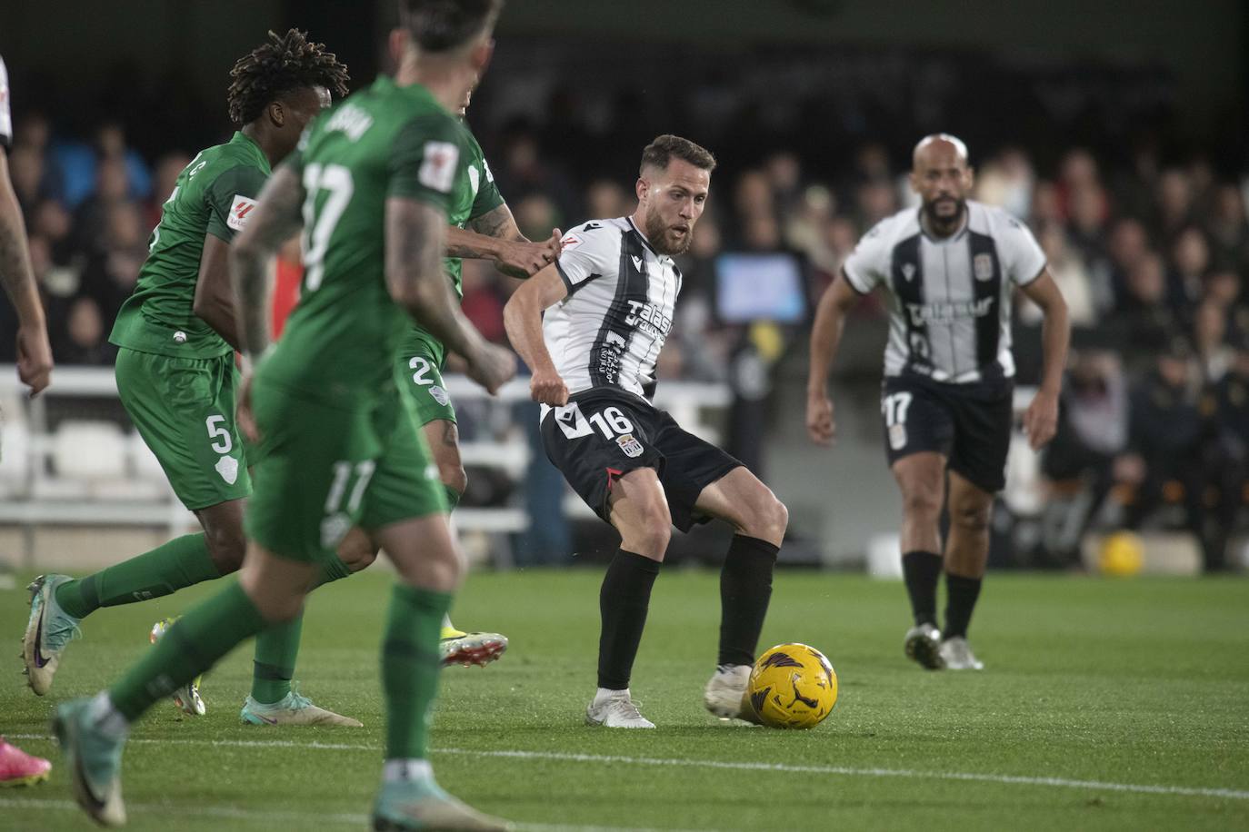 La derrota del Cartagena frente al Elche, en imágenes