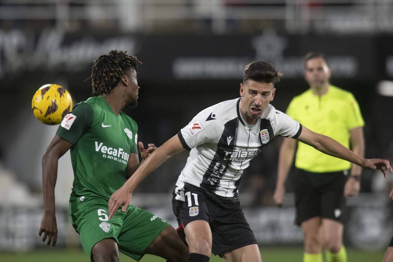 La derrota del Cartagena frente al Elche, en imágenes