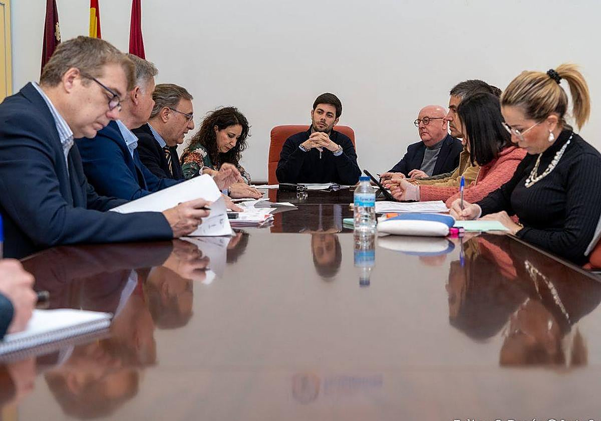 Comisión Informativa de Hacienda e Interior.